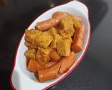 Foto langkah ke 4 dari resep Tempe dan Sosis Masak Saus Tomat.