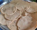 उपवासाची राजगिरा पुरी (rajgira puri recipe in marathi) रेसिपी स्टेप 2 फोटो 