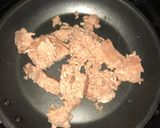 A picture of step 1 of Spicy ground chicken.