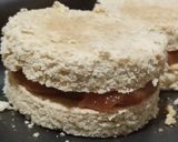 Foto del paso 5 de la receta: Alfajores veganos de bagazo de maní y guayabada