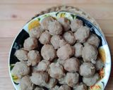 Foto langkah ke 6 dari resep Pentol bakso sapi kenyal.
