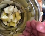 A picture of step 1 of Apple Banana Smoothie with Moringa Powder.
