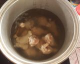 รูปขั้นตอนการทำที่ 2 ของ ไก่ต้มน้ำปลา