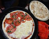 Foto del paso 10 de la receta: Pizza casera variada 🤤