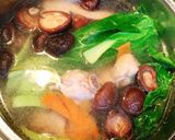 Hình bước làm 2 của món Canh Cải Thìa Nấu Cánh Gà
