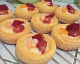 Foto langkah ke 9 dari resep Kue soes vla buah.