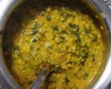 A picture of step 3 of Dal palak.