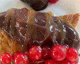 Foto del paso 3 de la receta: Tarta de mango con chocolate y frutos rojos