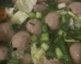 Foto langkah ke 4 dari resep Sup bakso.