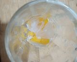A picture of step 3 of Mango vanilla boba milkshake.