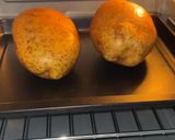 Foto langkah ke 1 dari resep Bolognese Baked Potato.