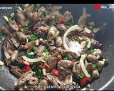 Foto langkah ke 3 dari resep Tumis jantung ayam.