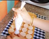 รูปขั้นตอนการทำที่ 22 ของ Macaron หม้ออบลมร้อน อยากทำมาการองไหม!! ไข่ขาวแค่1ฟอง