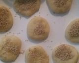 Foto langkah ke 2 dari resep Roti goreng bulat.