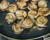 A picture of step 3 of Pan Seared Scallops.