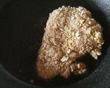 Foto del paso 3 de la receta: Pollo empanizado con queso en salsa de tomate