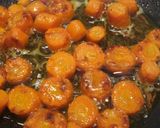 A picture of step 2 of Garlic buttered carrots.