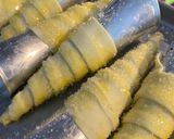 Foto langkah ke 5 dari resep Custard Cream Horn Pastry / Kue Cum Cum.