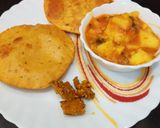 A picture of step 4 of Aloo ki puri.