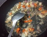 Foto langkah ke 4 dari resep Tumis Jamur Wortel.