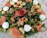 Foto del paso 5 de la receta: Ensalada de pasta con salmón ahumado