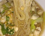 รูปขั้นตอนการทำที่ 13 ของ ราดหน้าไก่เส้นหมี่ (Thin Rice Noodles with Chicken in Thick Gravy)