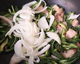 รูปขั้นตอนการทำที่ 3 ของ ผัดมะระสไตล์โอกินาวา Goya Chanpuru