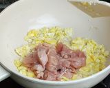 Foto langkah ke 3 dari resep Bihun Goreng Spesial Ayam.