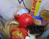 Foto del paso 3 de la receta: Pollo en salsa roja de tortilla