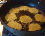 Foto del paso 6 de la receta: Tortitas de huevo con nopales y salsa de jitomates asados