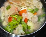 Foto langkah ke 4 dari resep Sop baso simple.