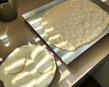 Foto del passaggio 1 della ricetta Pizza integrale salsiccia e friarielli