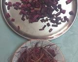 बीट देठुली सलाड (Beet Dethuli salad recipe in marathi) रेसिपी स्टेप 1 फोटो 