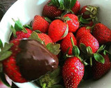 Foto del paso 3 de la receta: Fresas Revestidas de Chocolate