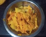 A picture of step 1 of Mango Kaju Milkshake.