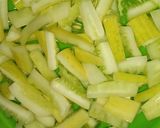 Foto langkah ke 1 dari resep Sayur timun kuah kuning.