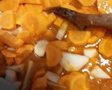 Krumpligulyásleves,csirkemellfiléből,zöldségekkel 🥣🥣🥣🥣 recept fázis 2 fotója