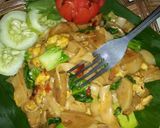 Foto langkah ke 8 dari resep Kwetiaw Pedas Membara.
