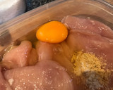 Foto del paso 2 de la receta: Pechuga empanizada 🥚🍞🍗🥛
