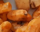 इन्स्टंट ओल्या  हळदीचा लोणचं (oil free) (instant olya hardhicha lonche recipe in marathi) रेसिपी स्टेप 1 फोटो 
