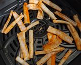 Une image de l'étape 3 de Frites de surimi 😋.
