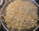 Foto del paso 3 de la receta: Huevos Rancheros con Chorizo Verde y Papas