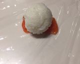A picture of step 5 of Temari zushi(salmon).