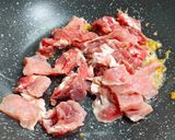 รูปขั้นตอนการทำที่ 2 ของ หมูผัดตังฉ่าย