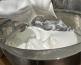 Foto langkah ke 3 dari resep Chiffon Coklat.