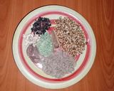 A picture of step 1 of Kabsa masala.