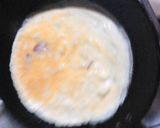 A picture of step 4 of Hary lehsan ka cheese Anda paratha.