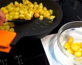Foto del paso 2 de la receta Salchichas a la cerveza con patatas, receta fácil y económica