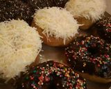 Foto langkah ke 7 dari resep Donat ala JCO.