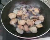 Foto del paso 7 de la receta: Mariscada de Marisa Marcos Ortega. Con pescado bien fresco